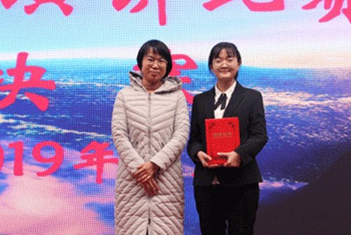 可按栏目接着查阅相关条目