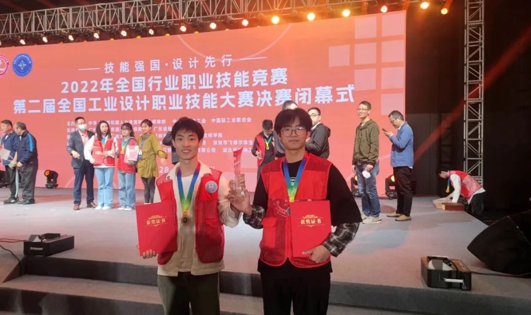 可按栏目接着查阅相关条目
