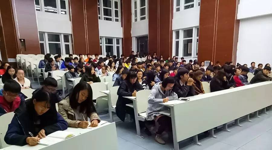 企业专家进课堂